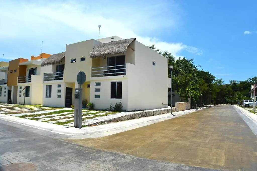 CASA MARIN PALMA REAL Puerto Morelos Villa México